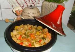 Tajine: varkensvlees met paprika goed gekruid