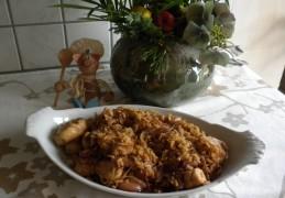 Kipblokjes met rode ajuin en rijst