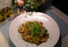 Pasta bordje met scampi 's en st - jacobsvruchten