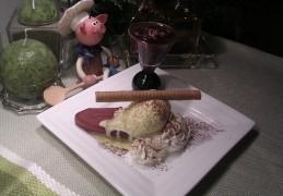 Dessert : gemarineerde peer met ijs