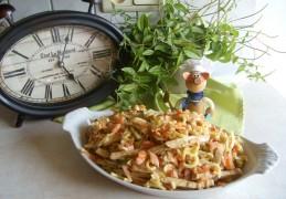 Pasta met varkensreepjes zoet en toch pittig gekruid