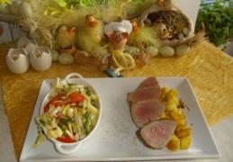 Dagschotel: varkenshaasje met opgebakken aardappelen en een frisse salade