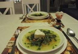 Vakantie: groentebouillon met camembert
