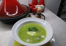 Soepje van porei met een cr&egrave;me van kaas en gerookte ham
