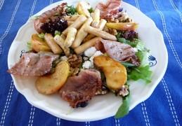 Salade met gegrilde asperges