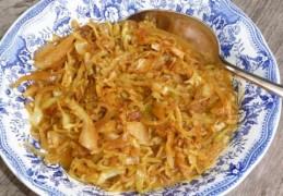 Gewokte spitskool met kokosmelk