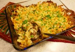 Hollandse gehaktballetjes schotel met een r&ouml;sti-kaasdakje 