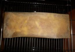 Hartige "overbol" cake van oliebollen & kaaskruimels (Nel Schellekens)