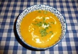 Pompoensoep met zoete aardappel