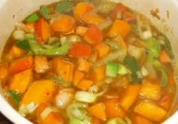 Pompoensoep met zoete aardappel