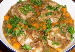 Kipstoofpot met linzen