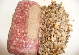  Hamburger van gehakt en oesterzwammen 