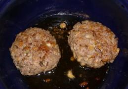  Hamburger van gehakt en oesterzwammen 