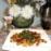 Dagschotel: worstjes met spinazie en pittige aardappelblokjes