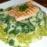 Tagliatelle met verse spinazie, courgette en gegrilde zalm