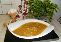 Soep van de dag: wortelsoep  met spekjes en pasta