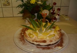 Dessert: yoghurttaart met ananas