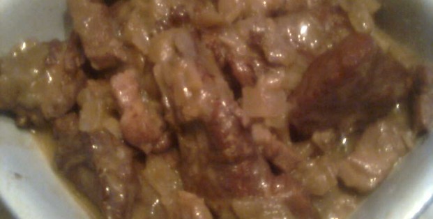 Varkensstoof met ui en spekjes Varkensstoof met ui en spekjes