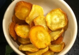 Pastinaakchips uit de oven