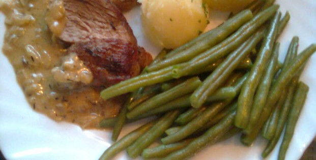 Varkenshaas met Armagnacsaus Varkenshaas met Armagnacsaus