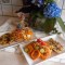 Focaccia gevuld met overschotjes van spaghetti