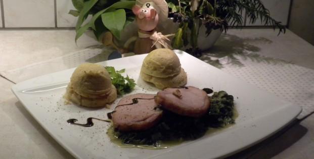 Ardeens gebraad met alles er op en eraan Ardeens gebraad met alles er op en eraan