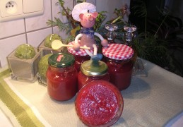 Confituur : aardbeien met perziken