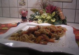 Spagetti met rode pesto en...