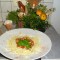 Dagschotel: pasta met kalkoenblokjes in een pittig tomatensausje