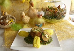 Dagschotel: vogelnestje op een bedje van spinazie met puree