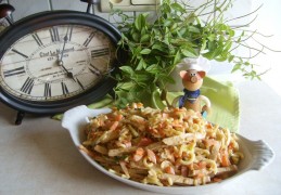 Pasta met varkensreepjes zoet en toch pittig gekruid