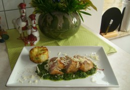 Dagschotel: varkenshaasje op een bedje van spinazie met aardappelgratin