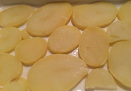 Snijbiet-ovenschotel met aardappel en gehakt