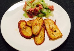 Gekruide aardappelschijven uit de oven