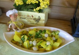 Aardappelsla met een fris kleurtje