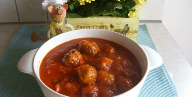 Vlees: gehaktballetjes in een apart tomatensausje