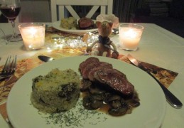 Vakantie: couscous met boschampignons en eendenborst in een natuursausje