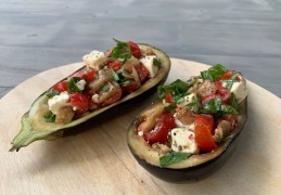 Gevulde aubergine op de BBQ