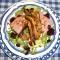Salade met wildpate en gebakken oesterzwammen