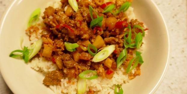 Oosterse roerbak met knolselderij Oosterse roerbak met knolselderij