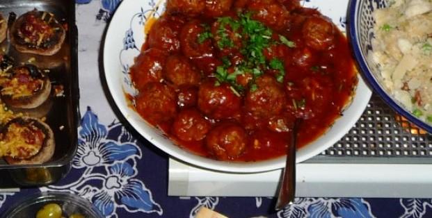 Kruidige gehaktballetjes in tomatensaus (glutenvrij)