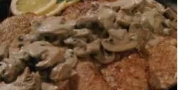 Schnitzels met champignon-citroensaus Schnitzels met champignon-citroensaus