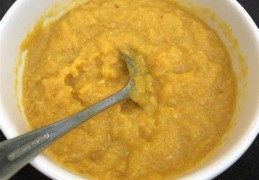 Sambal setan maken met madame jeanette pepers