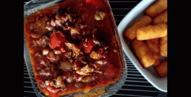 Lamsbout met paprika en tomatenblokjes