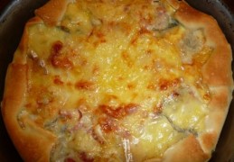Quiche met meerdere kaas soorten