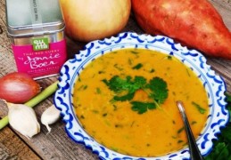 Thaise pompoensoep met zoete aardappel
