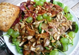 Herfstsalade met vijgen, oesterzwammen, eendenborst en paté 