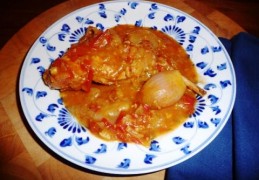 Grieks gestoofd konijn (kouneli stifado)