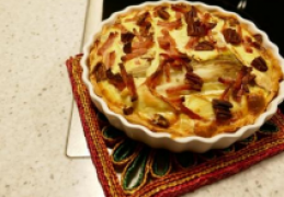 Slanke Quiche met brie , witlof, boursin en pecannoten