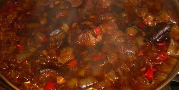 Pittige Indische rundvleesstoofpot ook voor slowcooker Pittige Indische rundvleesstoofpot ook voor slowcooker